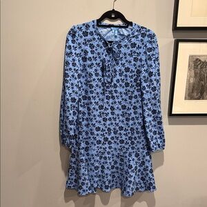 Draper James Rosanne Shift Dress in Bluebell Magnolia, in XS